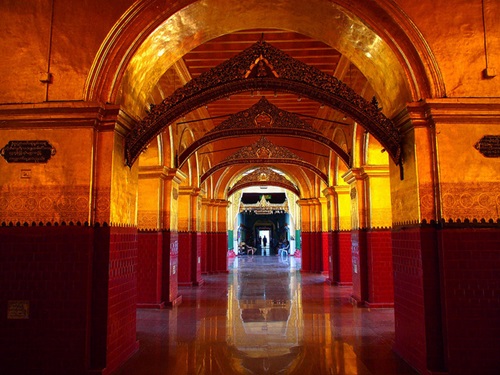 Mahamuni Buddha Temple