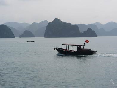 boat on Halong Bay