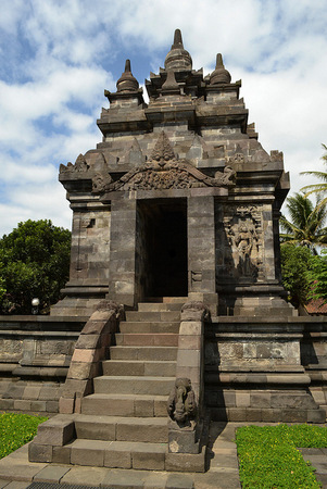 Pawon temple