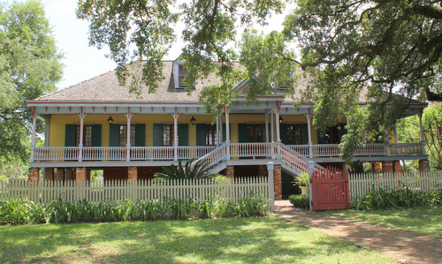 Laura Plantation house