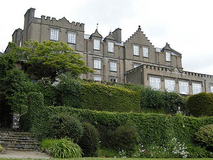 Ballynahinch Castle